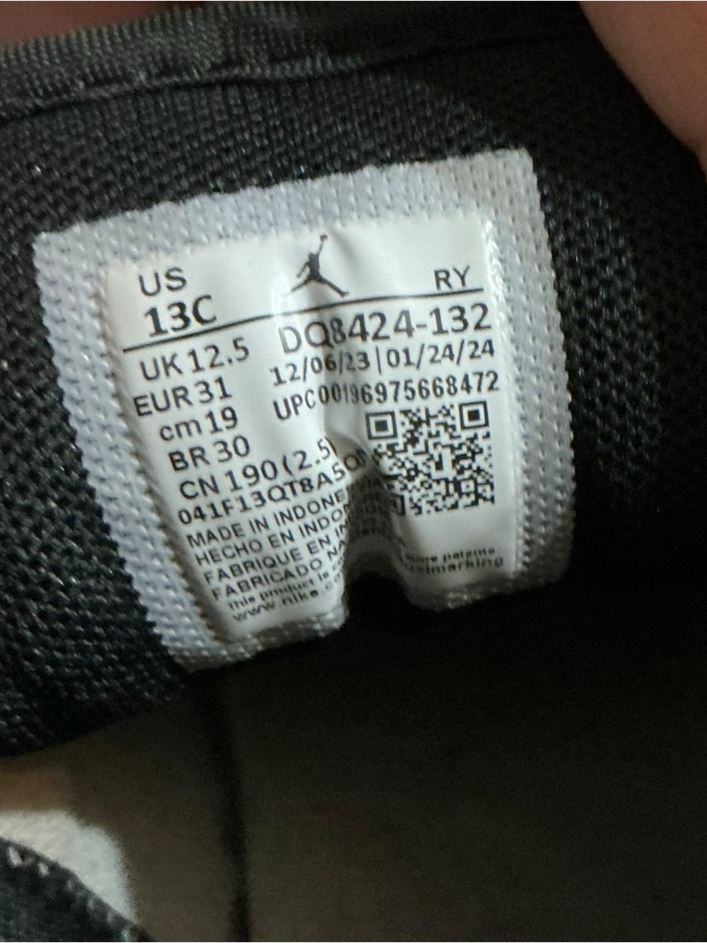 Nike Air Jordan 1 Mid White Black Kids Size 13C Sneakers - Picture 6 of 7